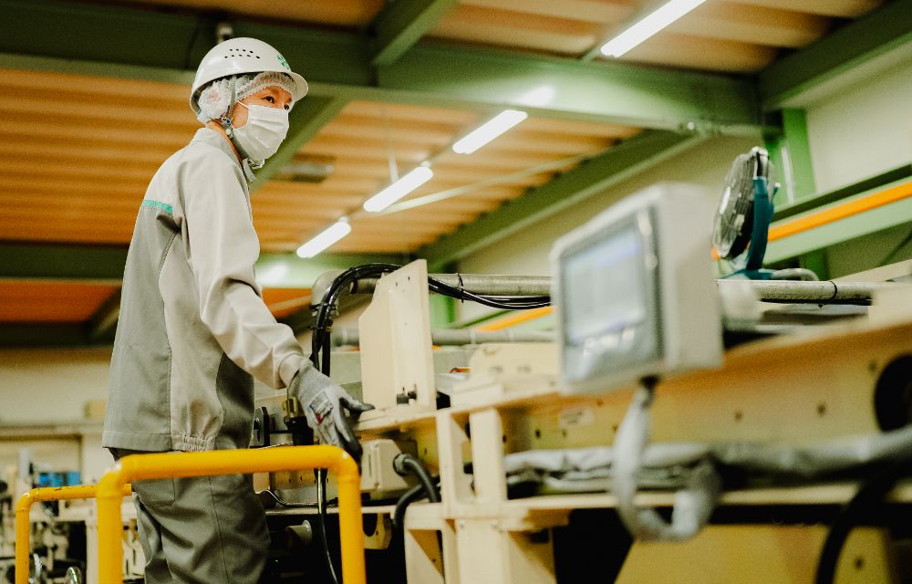 剪断加工 | 大和千葉製罐株式会社